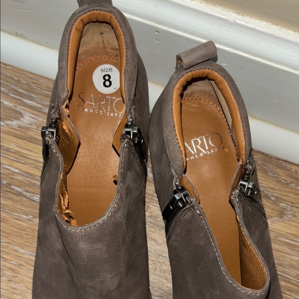Franco Sarto Brown Suede Ankle Boots with Zipper and Low Heel size 8 - Picture 2 of 9